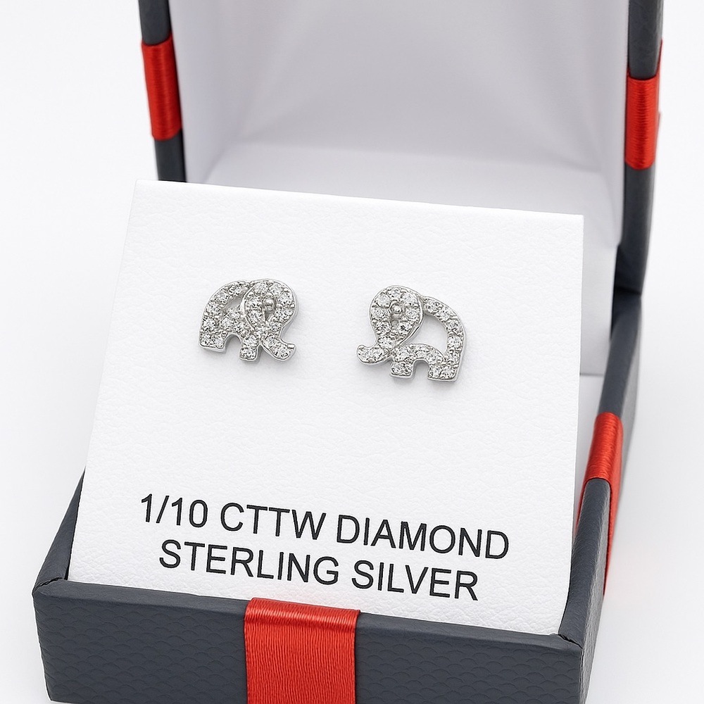 Elephant stud earrings